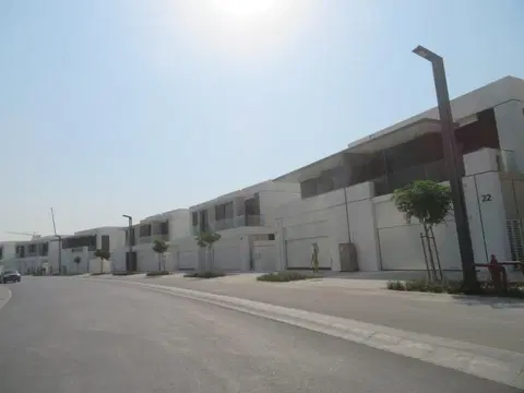 Ход строительства Mohammed Bin Rashid Al Maktoum City District One Phase III A Villas, Meydan One — 12 октября 2023, готовность 95.63%, снимок 3 из 10