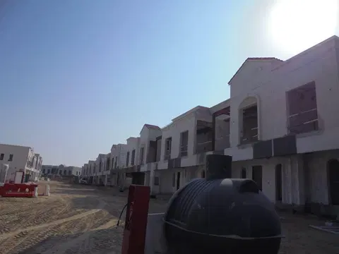Ход строительства Jasmine Lane, Jumeirah Golf Estates — 29 ноября 2023, готовность 70.33%, снимок 1 из 10