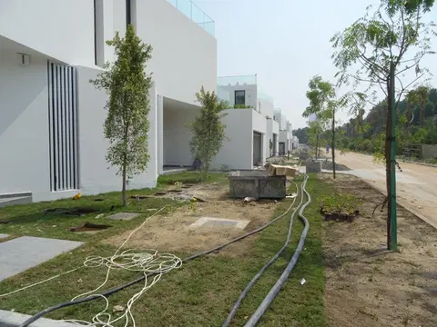 Chorisia 1 Villas, Al Barari construction progress — 6 October 2022, 83.04% complete, photo 4 of 12