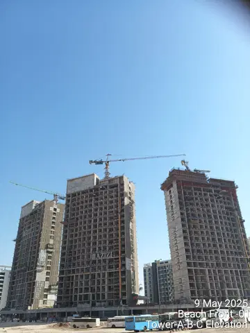 Ход строительства Azizi Riviera Beachfront, Meydan — 30 апреля 2025, готовность 58.44%, снимок 6 из 6