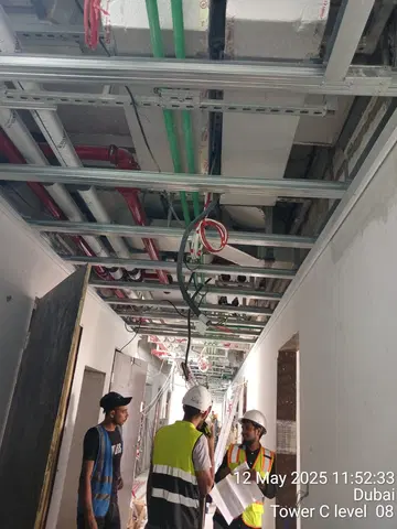 Ход строительства Azizi Riviera Beachfront, Meydan — 30 апреля 2025, готовность 58.44%, снимок 2 из 6