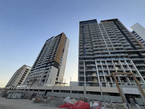 Ход строительства Azizi Riviera Beachfront, Meydan — 8 декабря 2025, готовность 85.13%, снимок 4 из 6