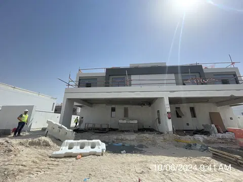 The Pulse Beachfront 2, Quick Market Dubai South construction progress — 10 June 2024, 72.20% complete, photo 9 of 16