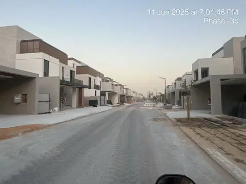 Ход строительства Arabian Ranches Lll - Elie Saab Ll, Arabian Ranches 3 — 30 июня 2025, готовность 98.77%, снимок 6 из 9