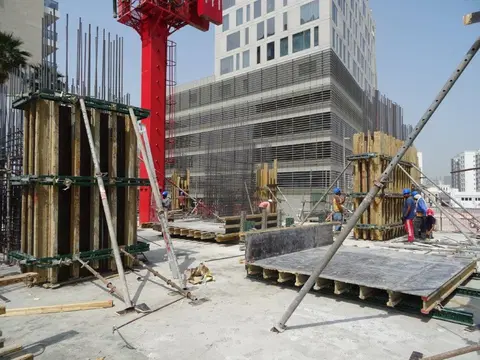 Binghatti Creek, Healthcare City Phase 2 construction progress — 15 April 2022, 15.30% complete, photo 2 of 6