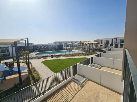 Ход строительства Greenview 3, Emaar South — 10 февраля 2025, готовность 100.00%, снимок 2 из 10