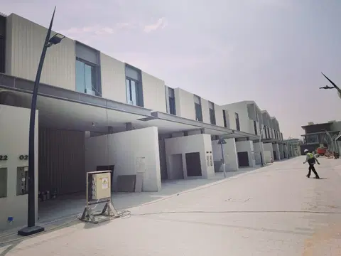 Ход строительства Nad Al Sheba Gardens Phase 2, Nad Al Sheba 1 — 16 сентября 2025, готовность 98.75%, снимок 4 из 7