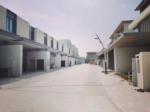 Ход строительства Nad Al Sheba Gardens Phase 2, Nad Al Sheba 1 — 16 сентября 2025, готовность 98.75%, снимок 2 из 7