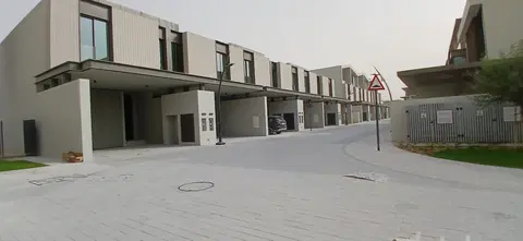 Ход строительства Nad Al Sheba Gardens Phase 2, Nad Al Sheba 1 — 8 декабря 2025, готовность 100.00%, снимок 8 из 14