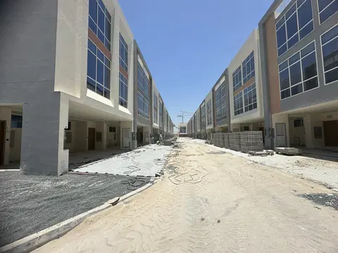 Ход строительства Verdana (Phase 1), Dubai Investments Park — 3 июня 2026, готовность 94,62%, снимок 7 из 9