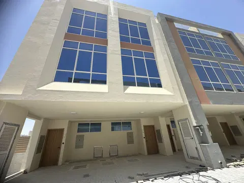 Ход строительства Verdana (Phase 1), Dubai Investments Park — 3 июня 2026, готовность 94,62%, снимок 2 из 9