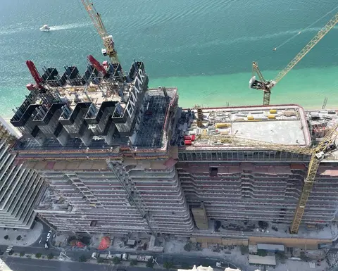Address Residences The Bay, Emaar Beachfront construction progress — 28 April 2025, 29.74% complete, photo 6 of 6