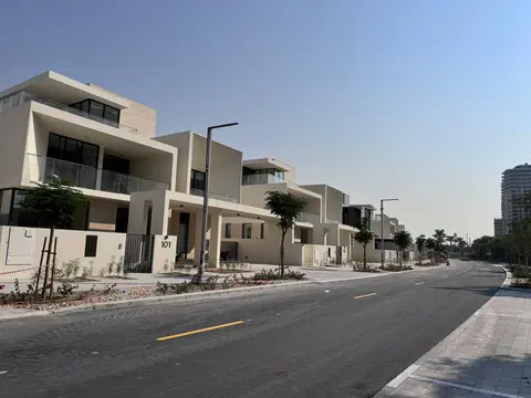 Address Hillcrest, Dubai Hills Estate construction progress — 29 October 2025, 100.00% complete, photo 5 of 15