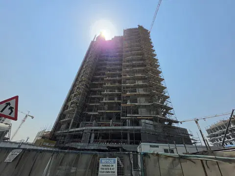 Ход строительства Ag Square, DubaiLand Residence Complex — 17 сентября 2026, готовность 68,80%, снимок 10 из 10