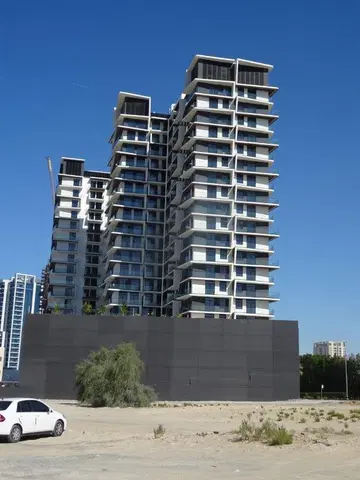 Ход строительства Binghatti Luna, JVC District 12 — 18 декабря 2023, готовность 100,00%, снимок 19 из 21