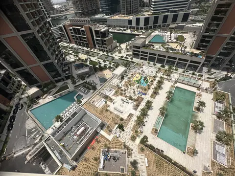 Peninsula Four The Plaza, Peninsula construction progress — 15 April 2026, 95.59% complete, photo 3 of 13