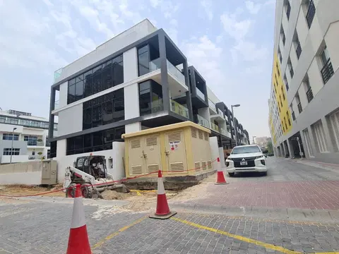 La Perla Homes 10, Jumeirah Village Circle construction progress — 25 July 2024, 100.00% complete, photo 4 of 11