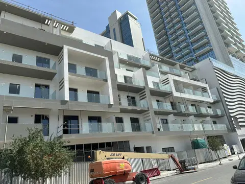 Bali Residences, Jumeirah Village Triangle construction progress — 20 February 2024, 75.80% complete, photo 3 of 8