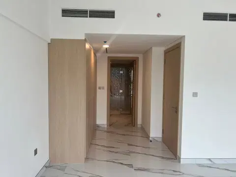 Ход строительства Elegance Tower, Downtown Dubai — 12 апреля 2026, готовность 86,23%, снимок 10 из 11