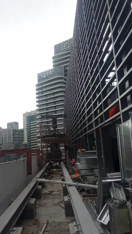 Ход строительства Elegance Tower, Downtown Dubai — 12 апреля 2026, готовность 86,23%, снимок 2 из 11