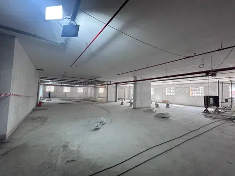 Vincitore Volare, Arjan construction progress — 15 December 2025, 51.12% complete, photo 3 of 9