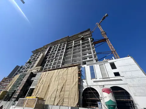 Vincitore Volare, Arjan construction progress — 15 December 2025, 51.12% complete, photo 2 of 9