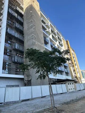 Beverly Boulevard, Arjan construction progress — 15 February 2024, 68.31% complete, photo 7 of 9
