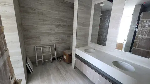 Ход строительства St. Regis Residences Financial Center Road, Downtown Dubai — 2 июня 2026, готовность 96.30%, снимок 8 из 10