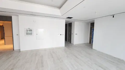 Ход строительства St. Regis Residences Financial Center Road, Downtown Dubai — 2 июня 2026, готовность 96.30%, снимок 1 из 10