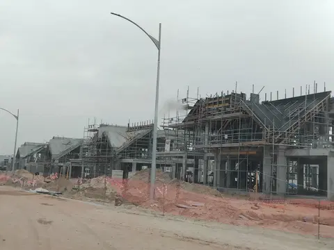 Damac Hills (2) - Farmhouses, Damac Hills 2 construction progress — 25 February 2025, 29.90% complete, photo 1 of 6