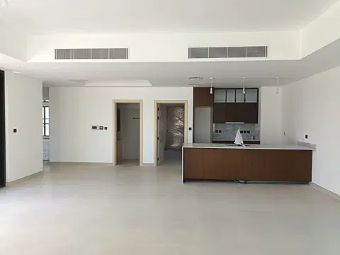 Ход строительства Damac Hills (2) - Farmhouses, Damac Hills 2 — 14 мая 2026, готовность 83,02%, снимок 5 из 7