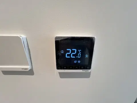 Ход строительства Neva Residences, JVC District 16 — 11 марта 2026, готовность 100,00%, снимок 18 из 24