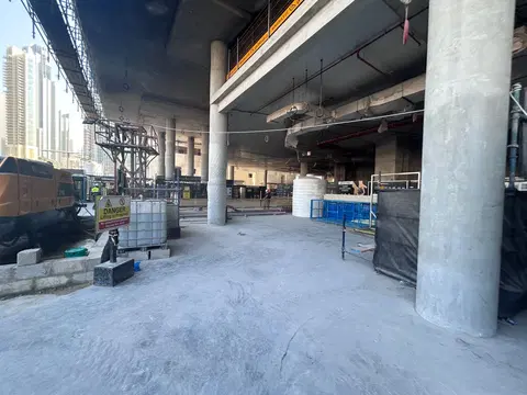 Mercedes-Benz Places Binghatti, Downtown Dubai construction progress — 14 October 2025, 48.49% complete, photo 3 of 9