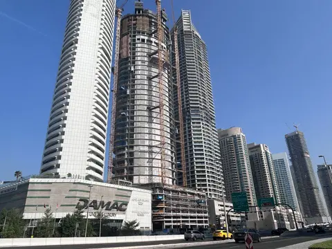 Mercedes-Benz Places Binghatti, Downtown Dubai construction progress — 14 October 2025, 48.49% complete, photo 1 of 9