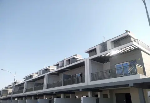 Camelia Villas, Damac Hills 2 construction progress — 27 December 2024, 80.45% complete, photo 2 of 3
