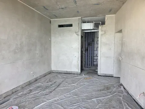 Damac Bay, Dubai Marina construction progress — 17 April 2026, 28.85% complete, photo 4 of 8