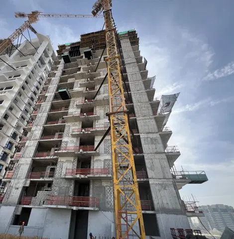 Samana Waves 2, Jumeirah Village Circle construction progress — 11 February 2026, 35.40% complete, photo 6 of 11