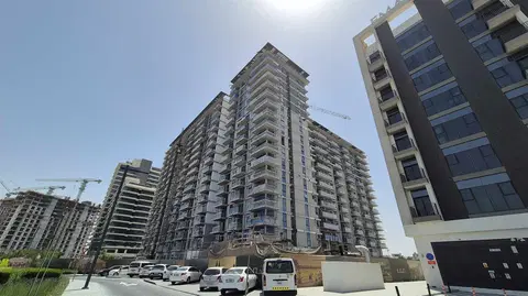 Golf Grand, Dubai Hills Estate construction progress — 12 June 2025, 69.89% complete, photo 3 of 8