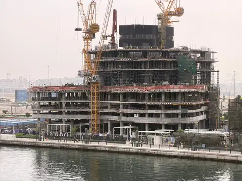 Canal Crown 2, Business Bay construction progress — 24 March 2026, 26.12% complete, photo 7 of 7