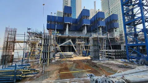 Ход строительства Seapoint, Emaar Beachfront — 3 октября 2025, готовность 15.97%, снимок 3 из 8