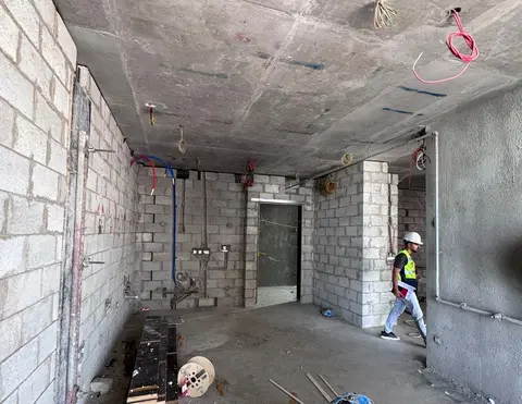 Seapoint, Emaar Beachfront construction progress — 24 June 2026, 36.78% complete, photo 1 of 18