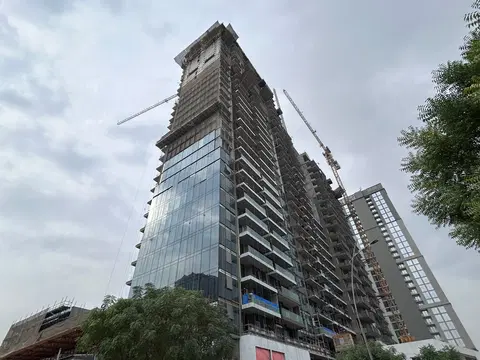 The Highbury at MBR City, Sobha Hartland construction progress — 18 December 2025, 63.57% complete, photo 2 of 9