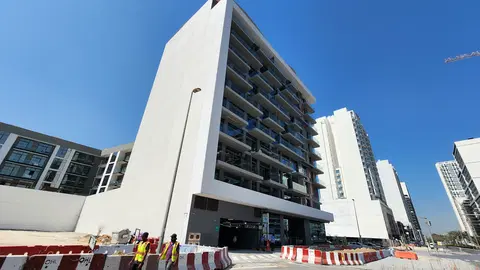 Ход строительства Stonehenge Residences 2, JVC District 15 — 24 февраля 2026, готовность 100,00%, снимок 9 из 17
