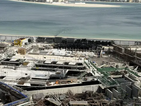 Ход строительства Orla Infinity by Omniyat, The Palm Crescent — 16 марта 2026, готовность 40,02%, снимок 4 из 10
