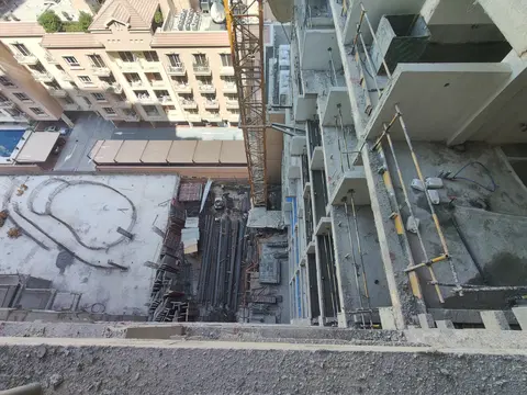Ход строительства Sky Suites, JVC District 10 — 27 июля 2026, готовность 55,54%, снимок 2 из 16