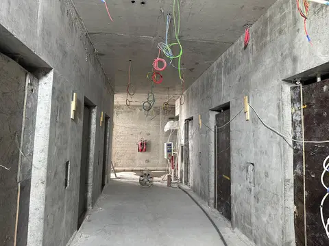 Ход строительства Uh West By Ellington, Jumeirah Lakes Towers — 30 августа 2025, готовность 36.40%, снимок 4 из 8
