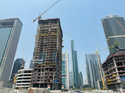 Ход строительства Uh West By Ellington, Jumeirah Lakes Towers — 30 августа 2025, готовность 36.40%, снимок 3 из 8