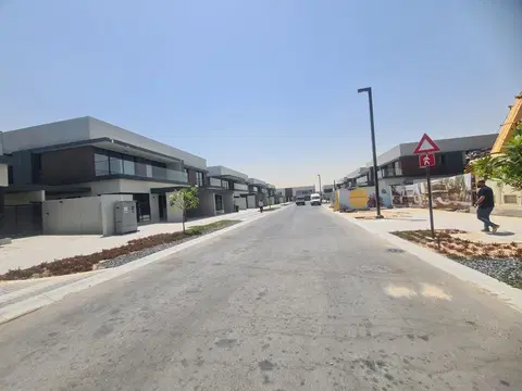 California Village, California Village construction progress — 8 May 2026, 95.07% complete, photo 13 of 15