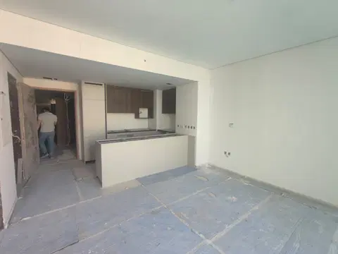 Ход строительства V1TER, Jumeirah Village Circle — 27 ноября 2025, готовность 88.18%, снимок 9 из 16