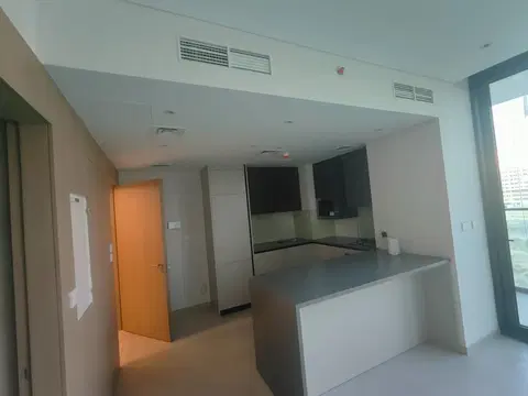 Ход строительства V1TER, Jumeirah Village Circle — 27 ноября 2025, готовность 88.18%, снимок 3 из 16